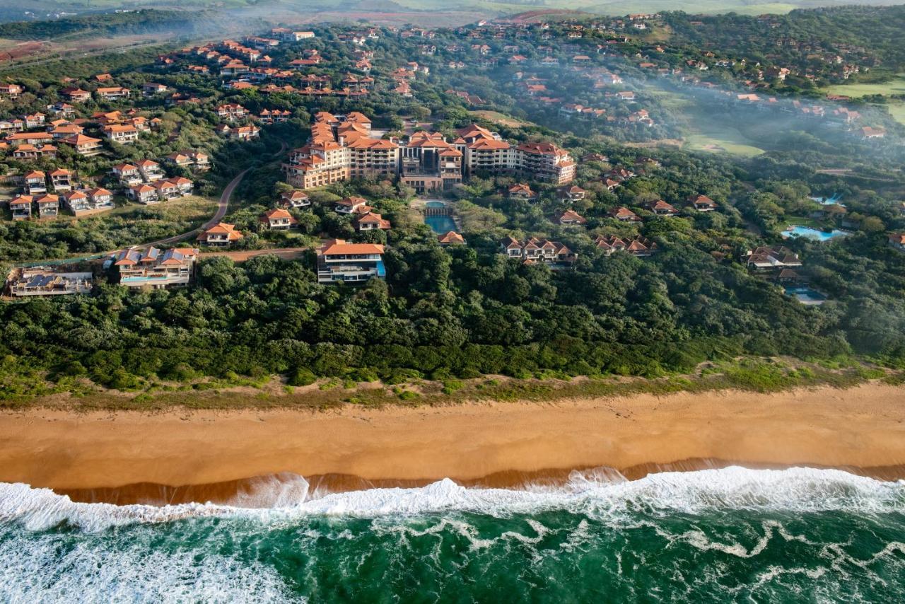 מלון בליטו The Capital Zimbali מראה חיצוני תמונה Aerial view of the village